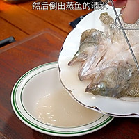#本周热榜#清蒸鲈鱼的做法图解3