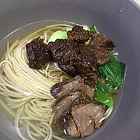 卤汁溏心蛋卤牛肉宽汤面的做法图解4