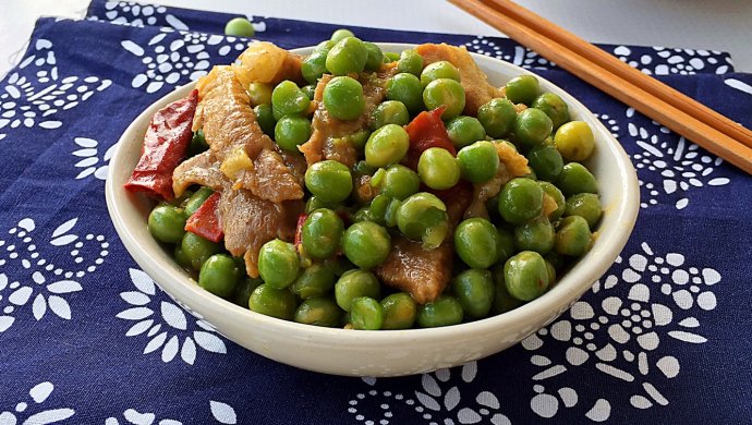 肉片炒豌豆