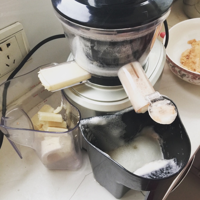 土豆磨糊的做法图解2