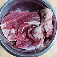 番茄牛肉 #以美食的名义说爱她#的做法图解1