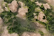 豌豆苗肉丸汤的做法