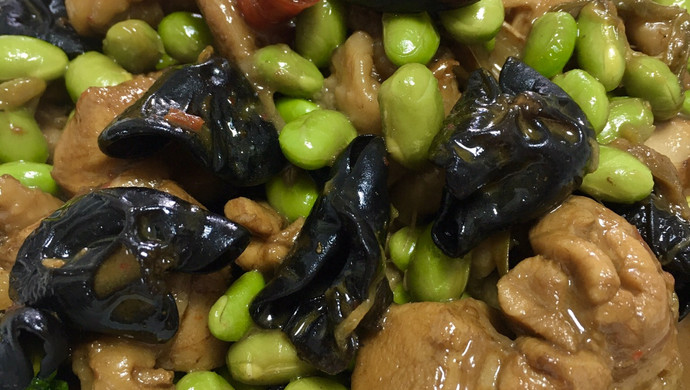 毛豆米烧鸡腿