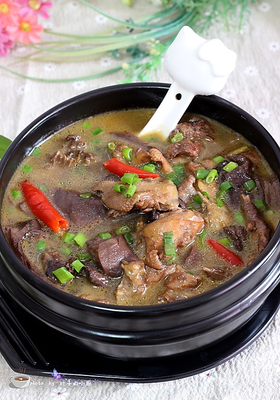 小鸡炖蘑菇-冬季暖身的做法