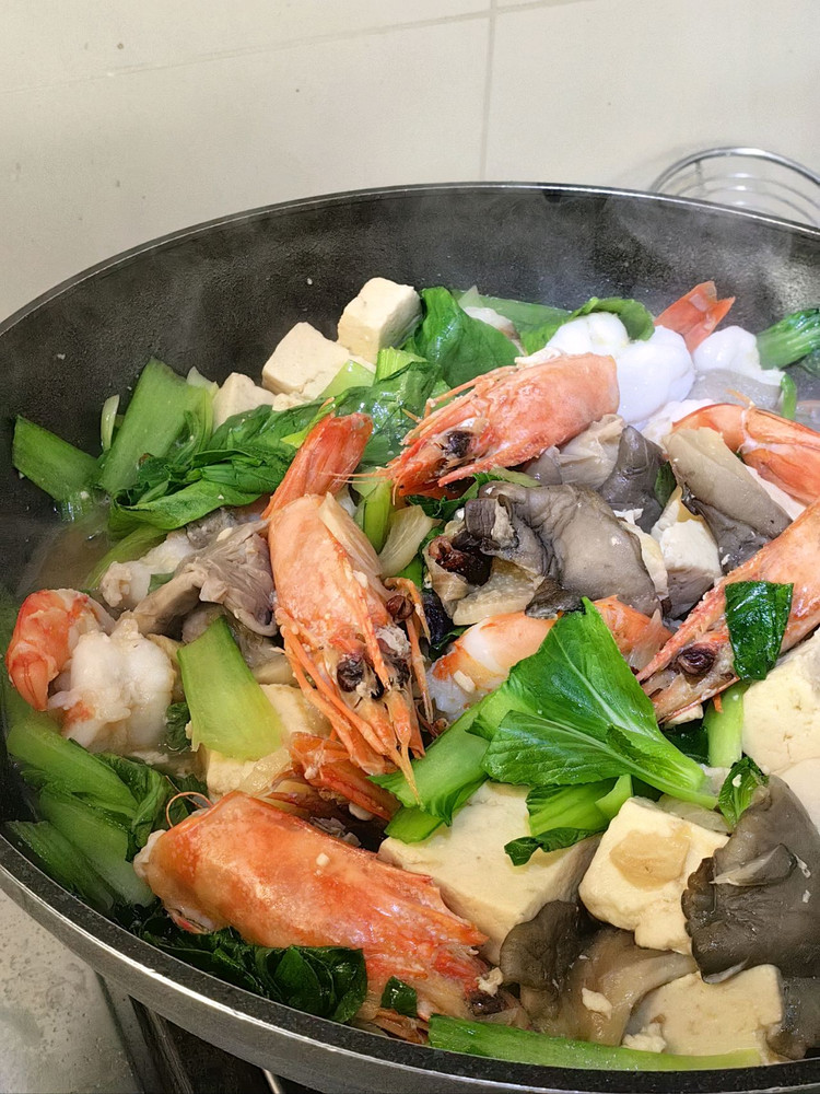 黑虎虾青菜炖豆腐的做法