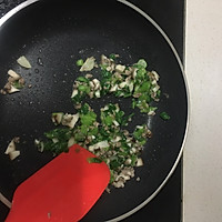 香菇油菜牛肉烩饭的做法图解3