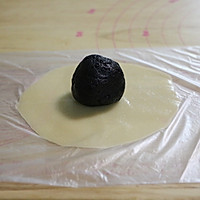广式黑芝麻莲蓉月饼的做法图解9