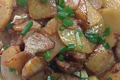 土豆炒肉片