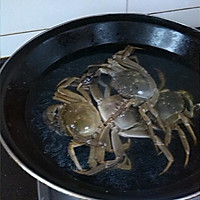 水煮螃蟹的做法图解1