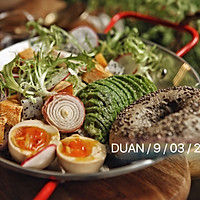 减脂必备——油醋汁温泉蛋杂蔬沙拉的做法图解3