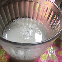 绿茶奶茶的做法图解3