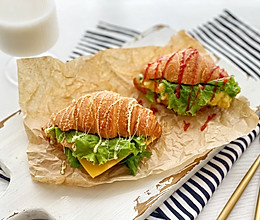 #巨下饭的家常菜#可颂三明治的做法