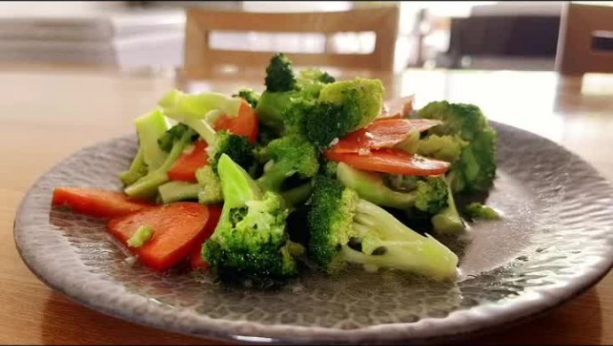 快手减脂餐，清炒西兰花