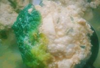 云南菜-砂锅藿香豆腐圆子汤的做法