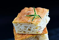 迷迭香佛卡夏：清新有味道的面包的做法