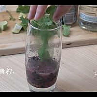 经典Mojito & 蓝莓Mojito 古巴鸡尾酒 视频菜谱的做法图解15