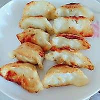 煎饺子的做法图解3