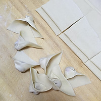 鲜虾鸡汤馄饨的做法图解9