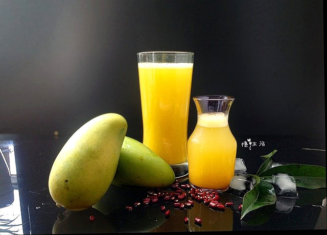 热带风情-----鲜榨芒果汁的做法