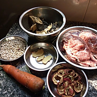木耳山楂薏米煲猪腱肉的做法图解1