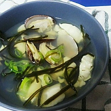 蛤蜊豆腐海带汤