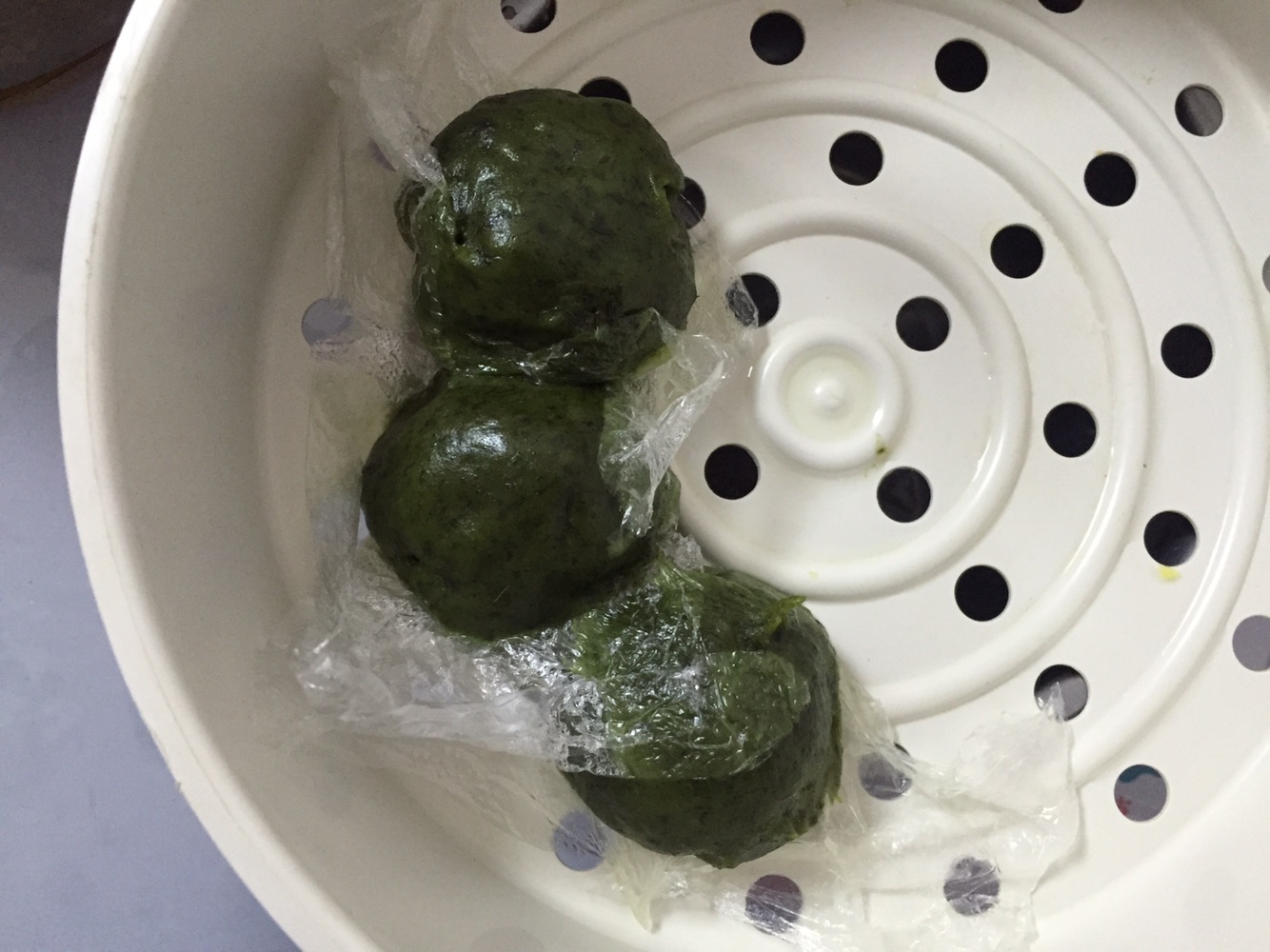 Shrimp and green dumpling