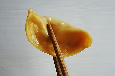 黄灿灿蒸饺