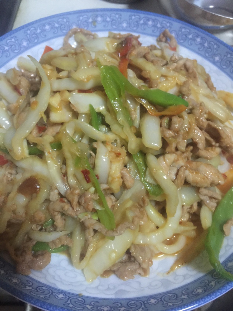 菜梗炒肉的做法