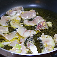酸菜砂锅鱼的做法图解9