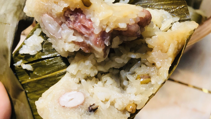 咸粽：香菇猪肉粽