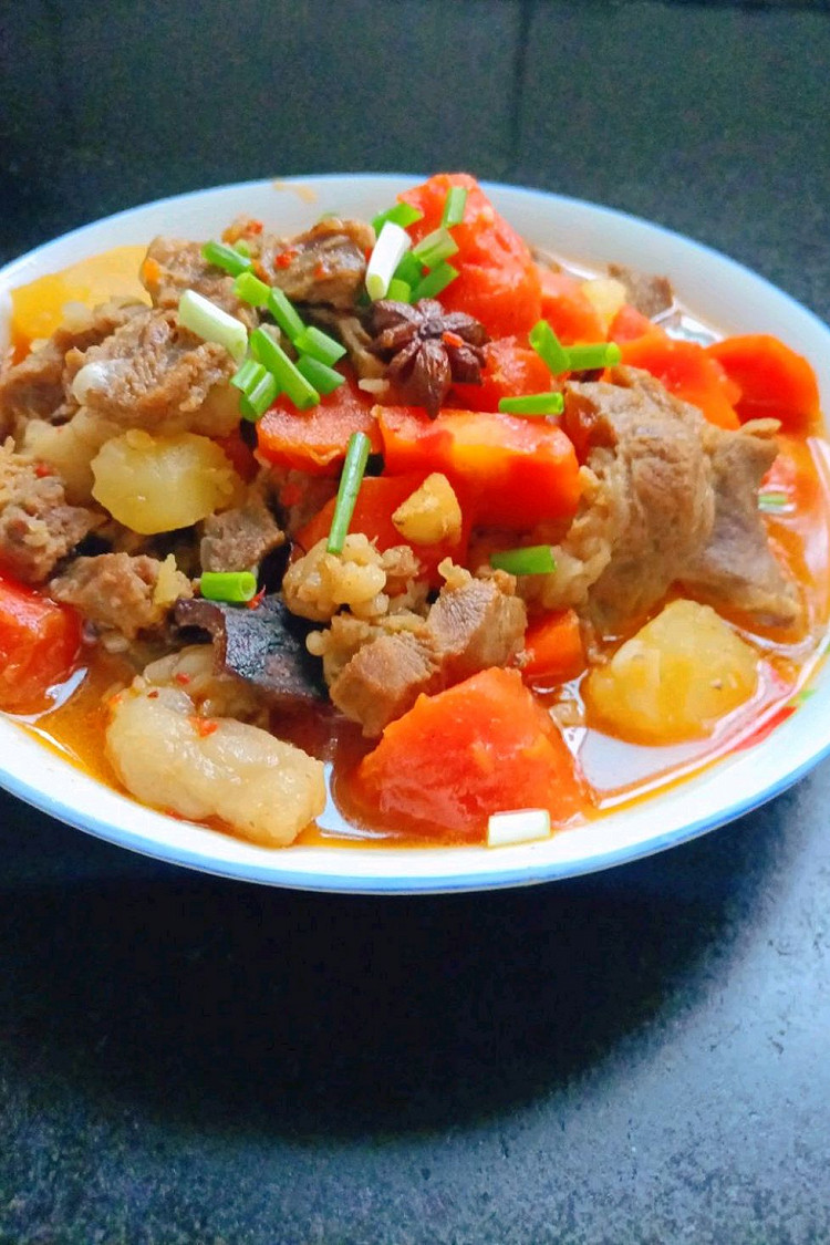 土豆胡萝卜炖牛肉的做法