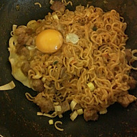 炒辛辣面的做法图解5