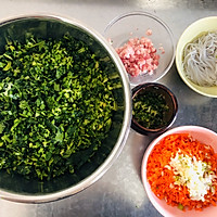 魂牵梦萦的家乡味道：菠菜卷的做法图解2