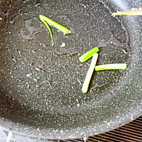龙井虾仁的做法图解11