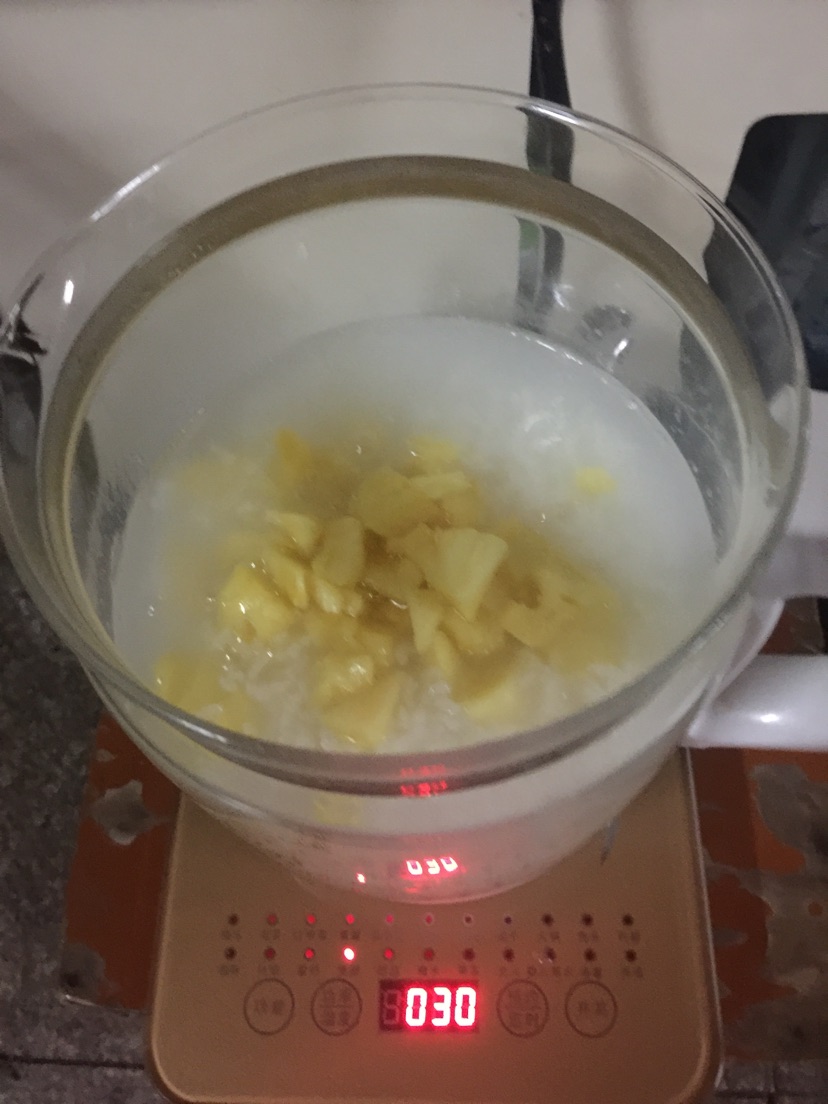 菠萝粥的做法图解2
