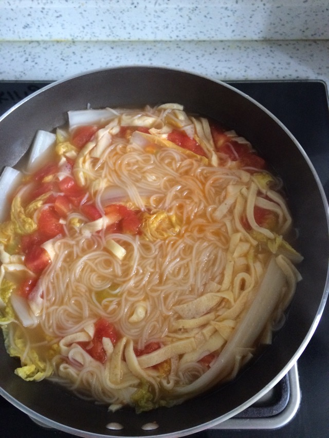 土豆哥辅食—清汤娃娃菜面