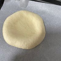 #原制原味，聚会菜谱#柔软拉丝爆好吃的葱香芝士香肠包的做法图解11