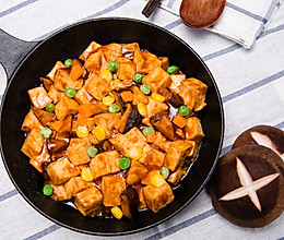 麻辣香菇豆腐煲，鲜美下饭的素菜之王#美食挑战赛#的做法