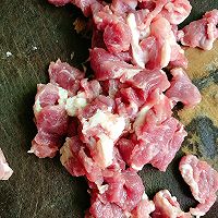 猪肉炒意面的做法图解2