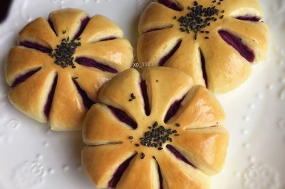 花朵紫薯馅面包