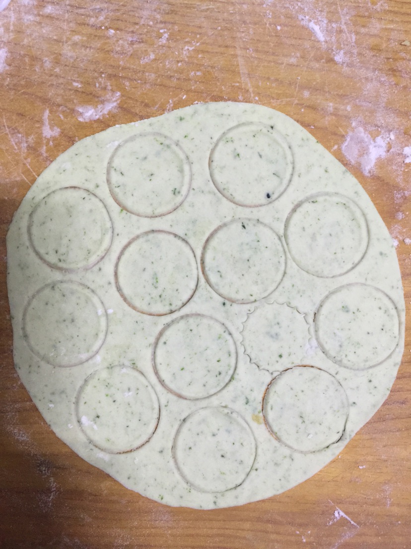 #桃子辅食记#虾仁鸡蛋馅水饺的做法图解6