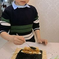 可以和孩子一起完成的美食--寿司反卷的做法图解12