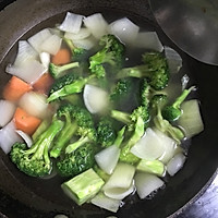 芝士鸡肉意面荟奶油的做法图解2