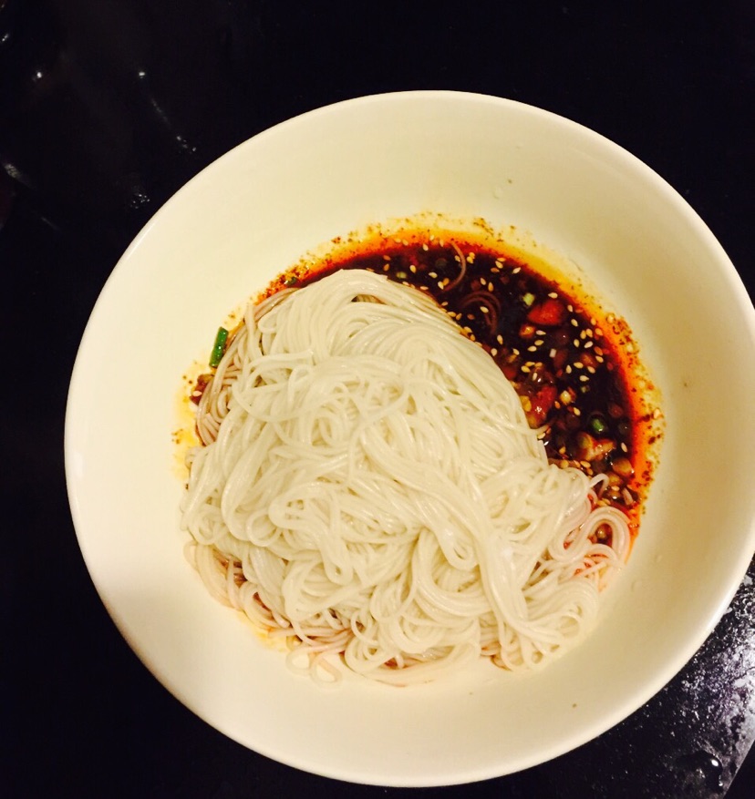 麻辣小面（汤面）的做法图解2