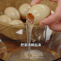 客家人创意美食糯米咸鸭蛋，馅料丰富，小孩超爱吃！的做法图解2