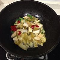 酸菜滑肉手擀面的做法图解3