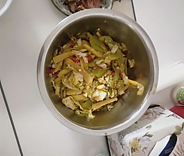 圆白菜土豆尖椒的做法