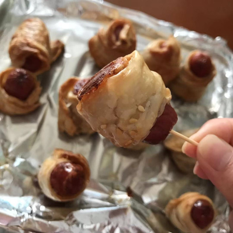 香肠饼卷的做法