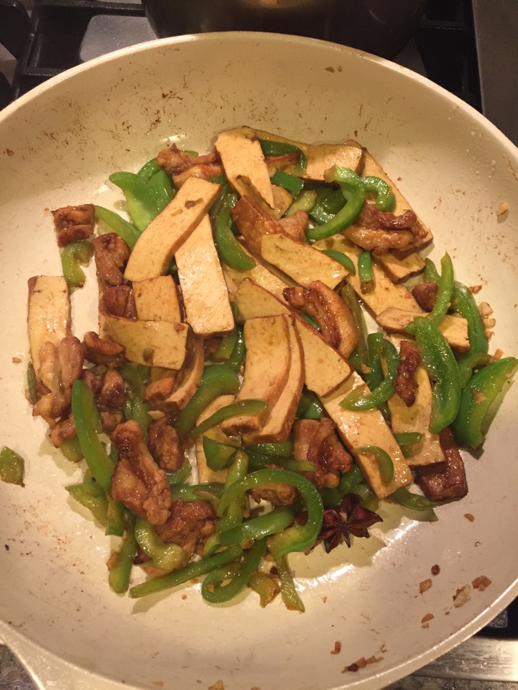 青椒香干肉丝（无辣味 不能吃辣的可以看看）的做法图解4