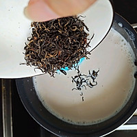 焦糖奶茶的做法图解3